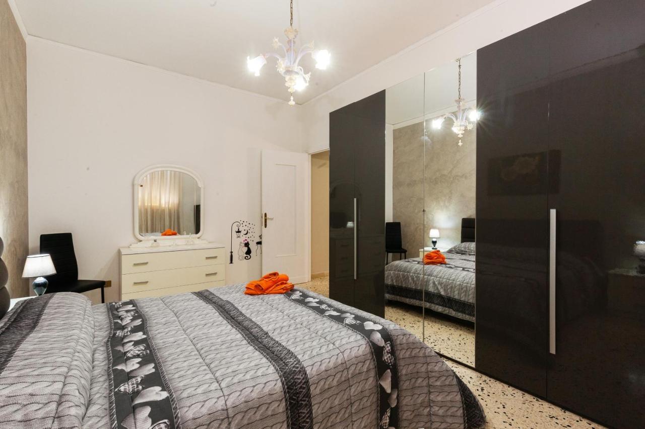 Holiday Apartment My House Palermo Esterno foto